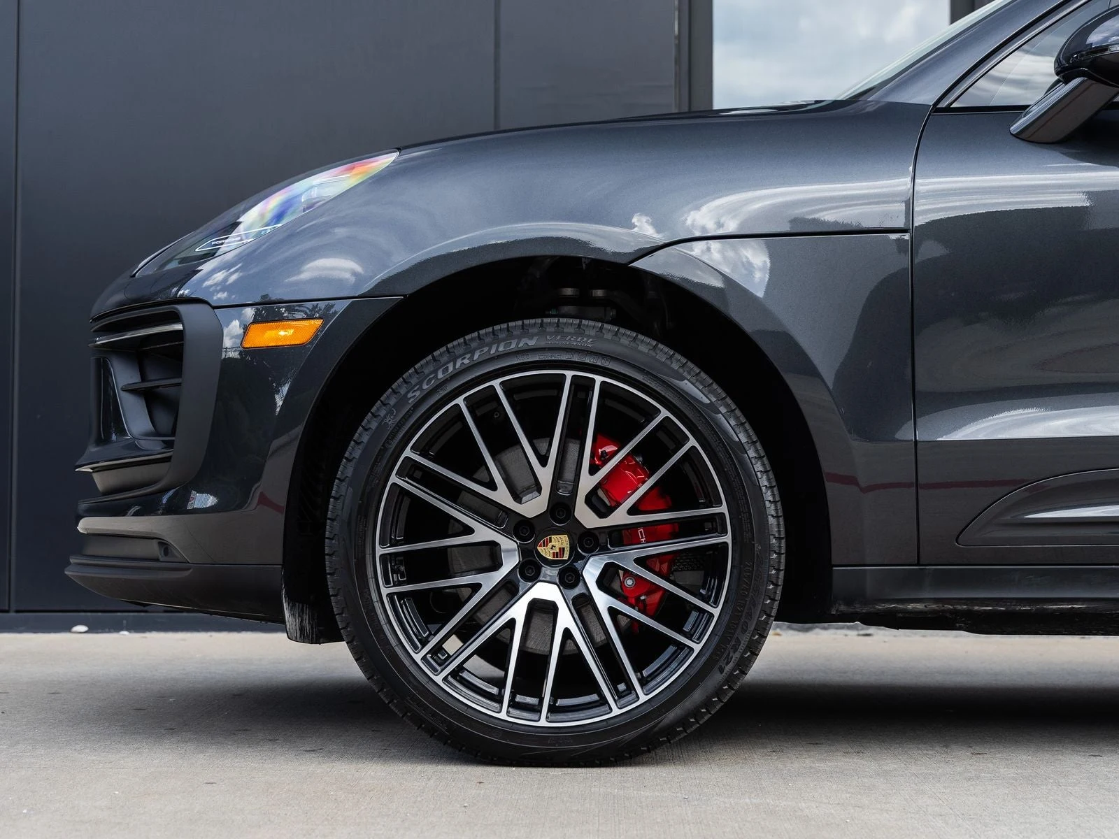2026 Porsche Macan S (95B), 13/20