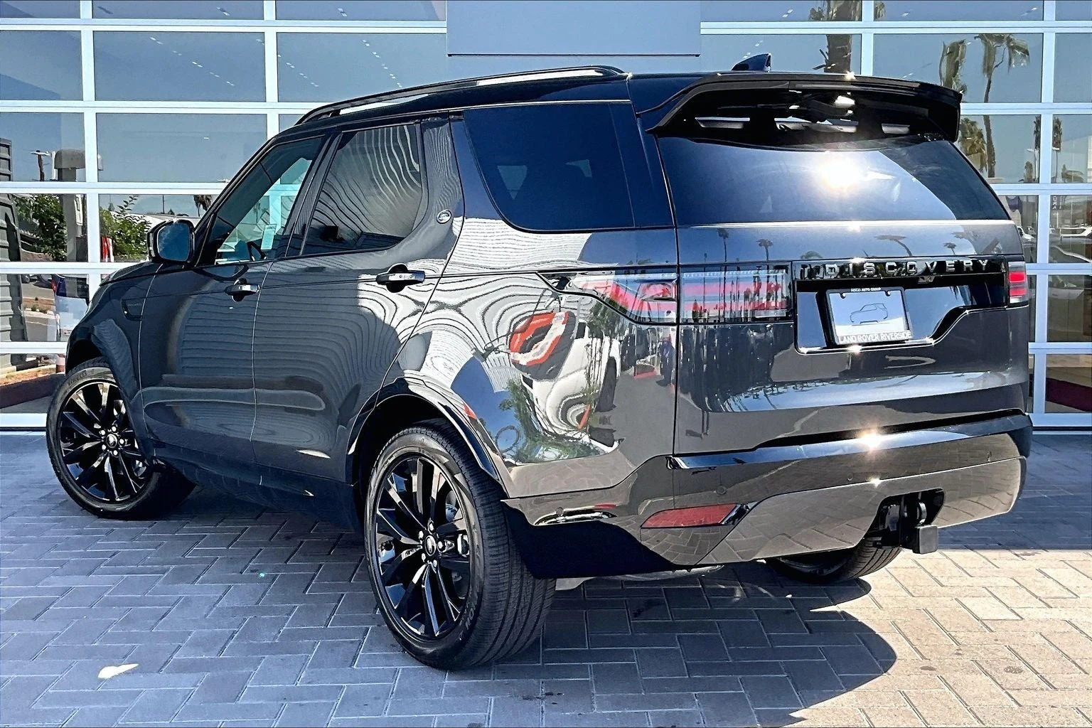 2026 Land Rover Discovery Dynamic SE (L462), 3/14