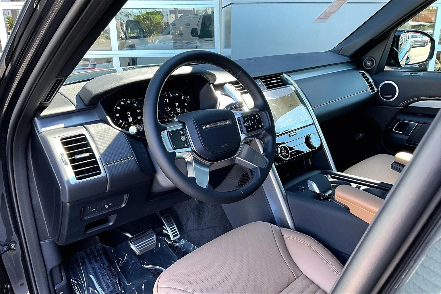 2026 Land Rover Discovery Dynamic SE (L462), 6/14