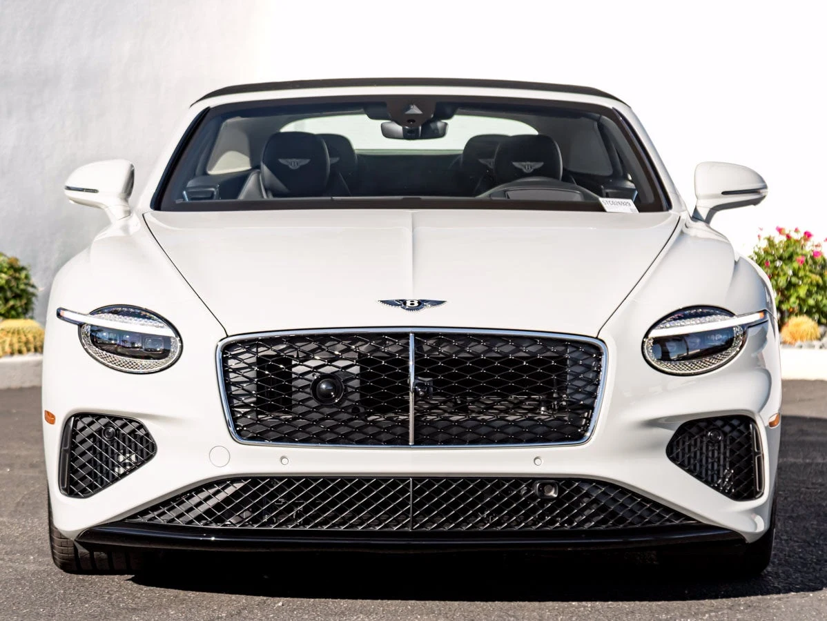 2026 Bentley Continental GTC V8 High Performance Hybrid (4th Generation), 8/20