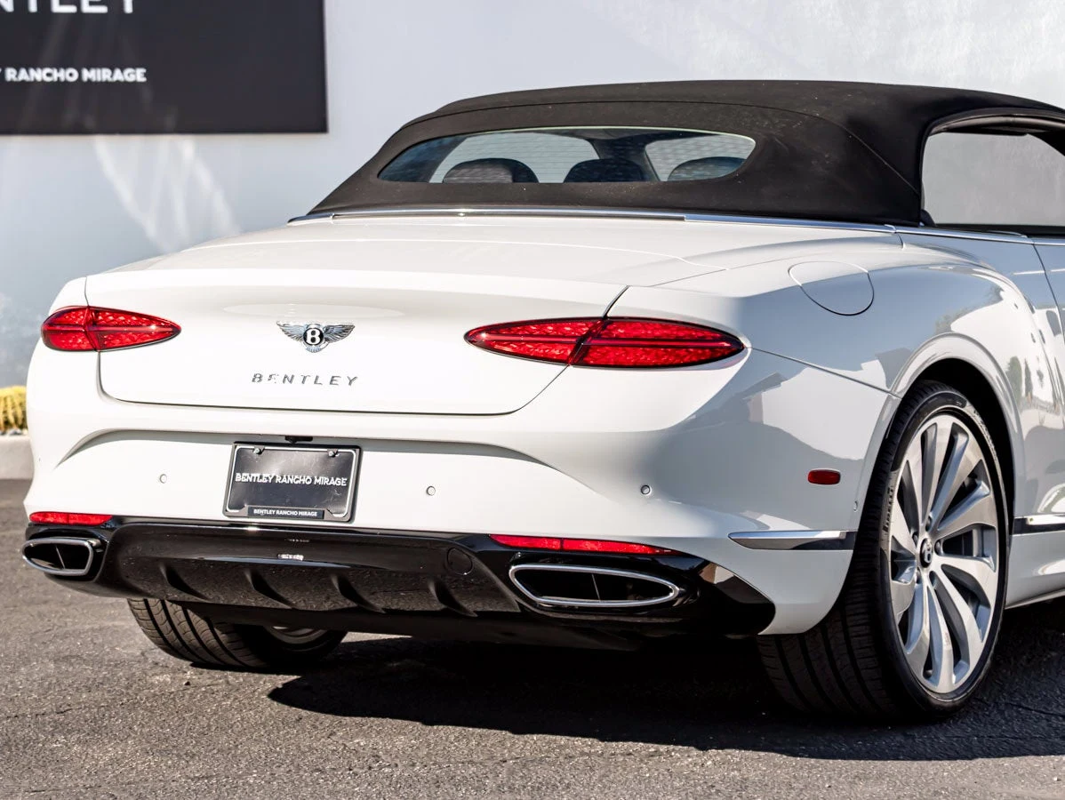 2026 Bentley Continental GTC V8 High Performance Hybrid (4th Generation), 12/20