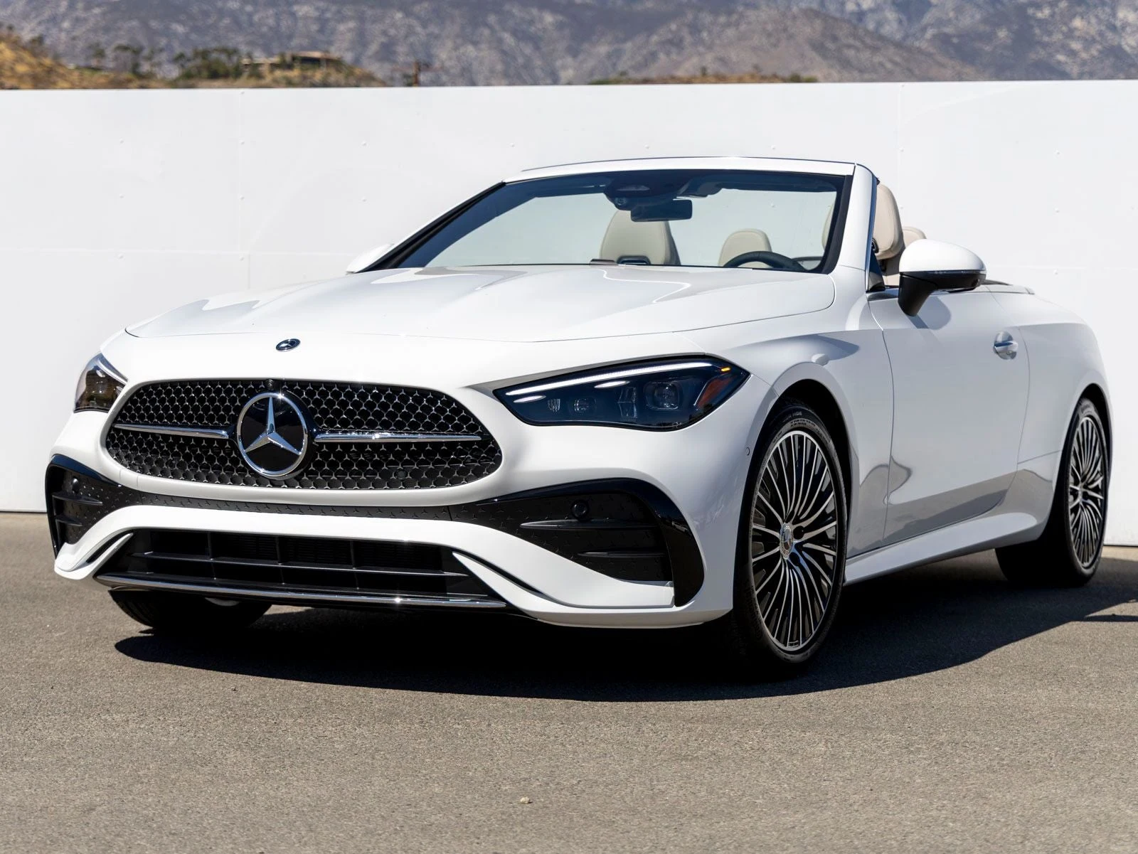 2027 Mercedes-Benz CLE 300 4MATIC Cabriolet (A236), 2/20