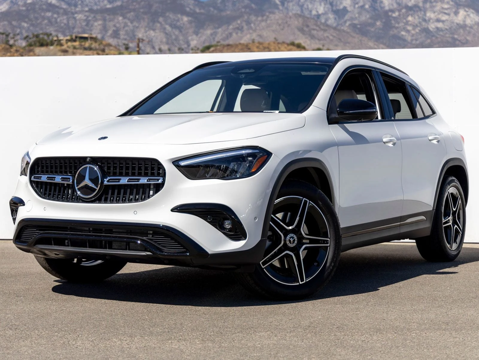 Mercedes-Benz GLA 250 (H247) · Polar White · Indigo Auto Group