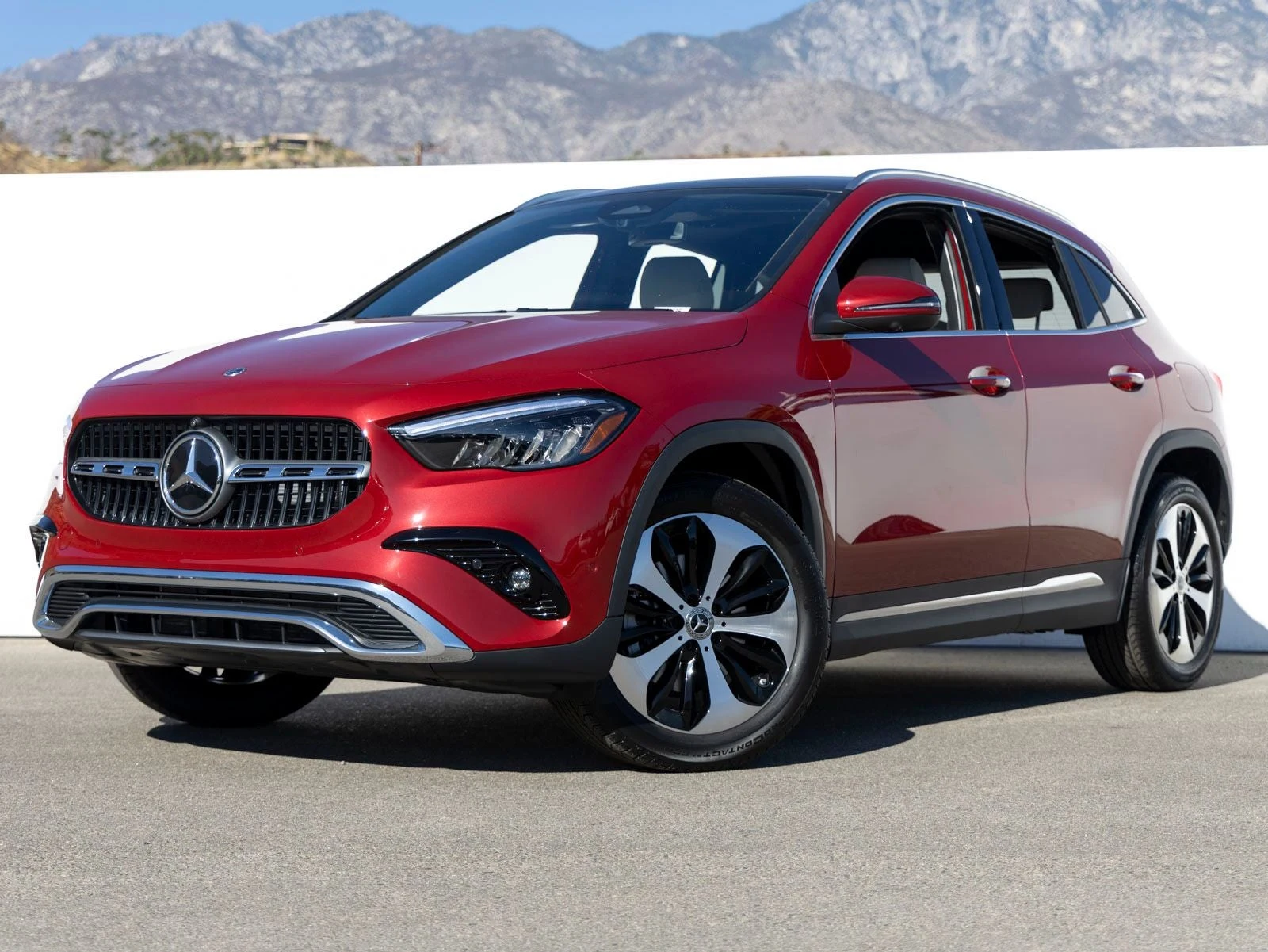 Mercedes-Benz GLA 250 (H247) · Manufaktur Patagonia Red Metallic · Indigo Auto Group