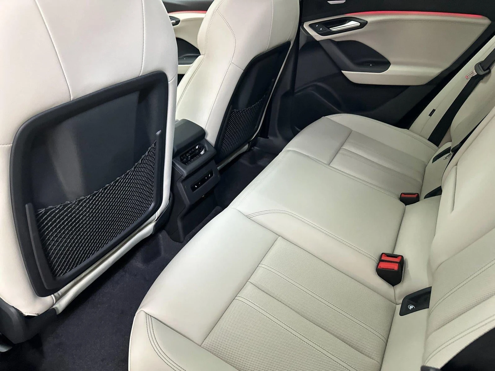 2027 Audi Q6 e-tron Premium Plus, 11/20