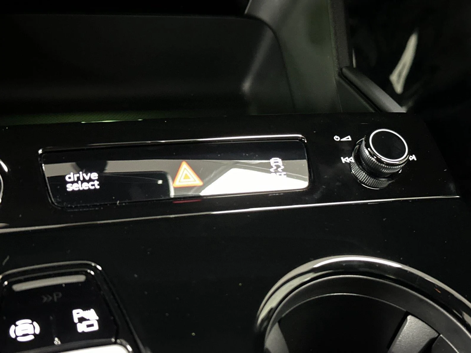 2027 Audi Q6 e-tron Premium Plus, 20/20