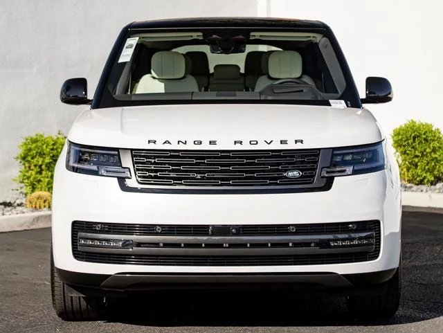 2027 Land Rover Range Rover SE LWB (L460), 3/20
