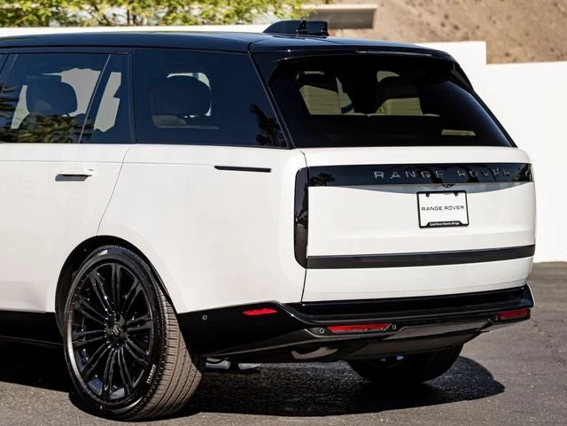 2027 Land Rover Range Rover SE LWB (L460), 10/20