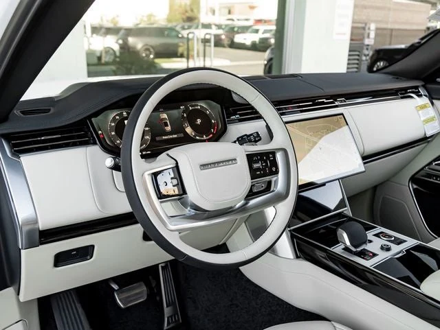 2027 Land Rover Range Rover SE LWB (L460), 16/20