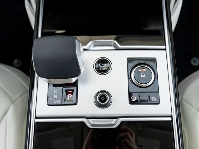 2027 Land Rover Range Rover SE LWB (L460), 20/20