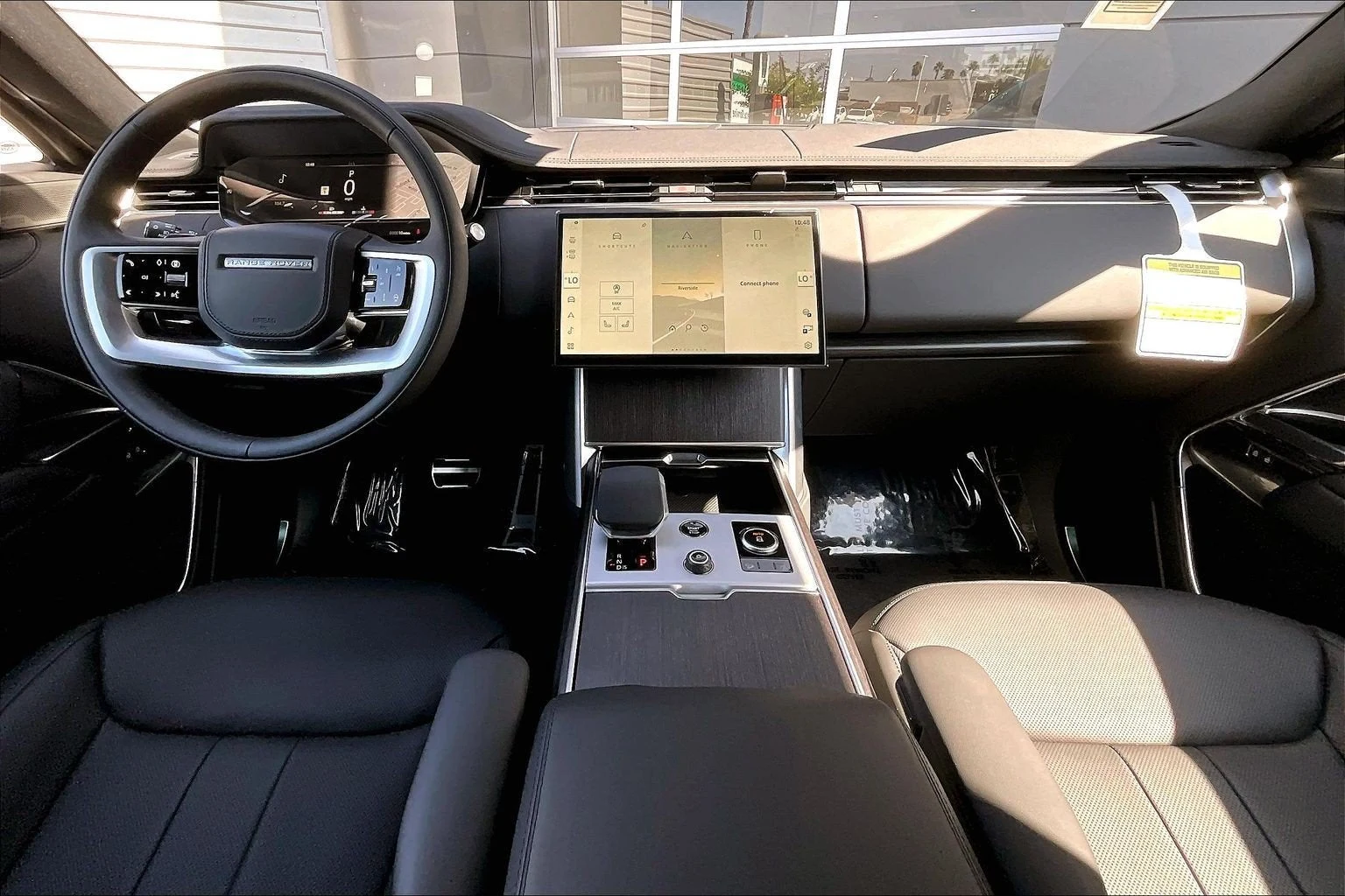 2027 Land Rover Range Rover SE LWB (L460), 5/15