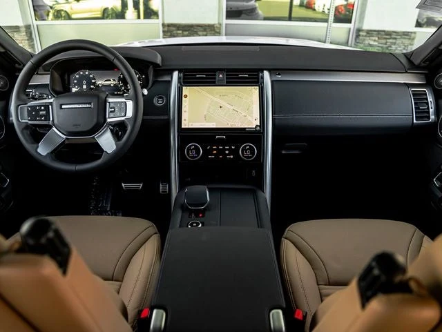 2026 Land Rover Discovery Dynamic SE (L462), 19/20