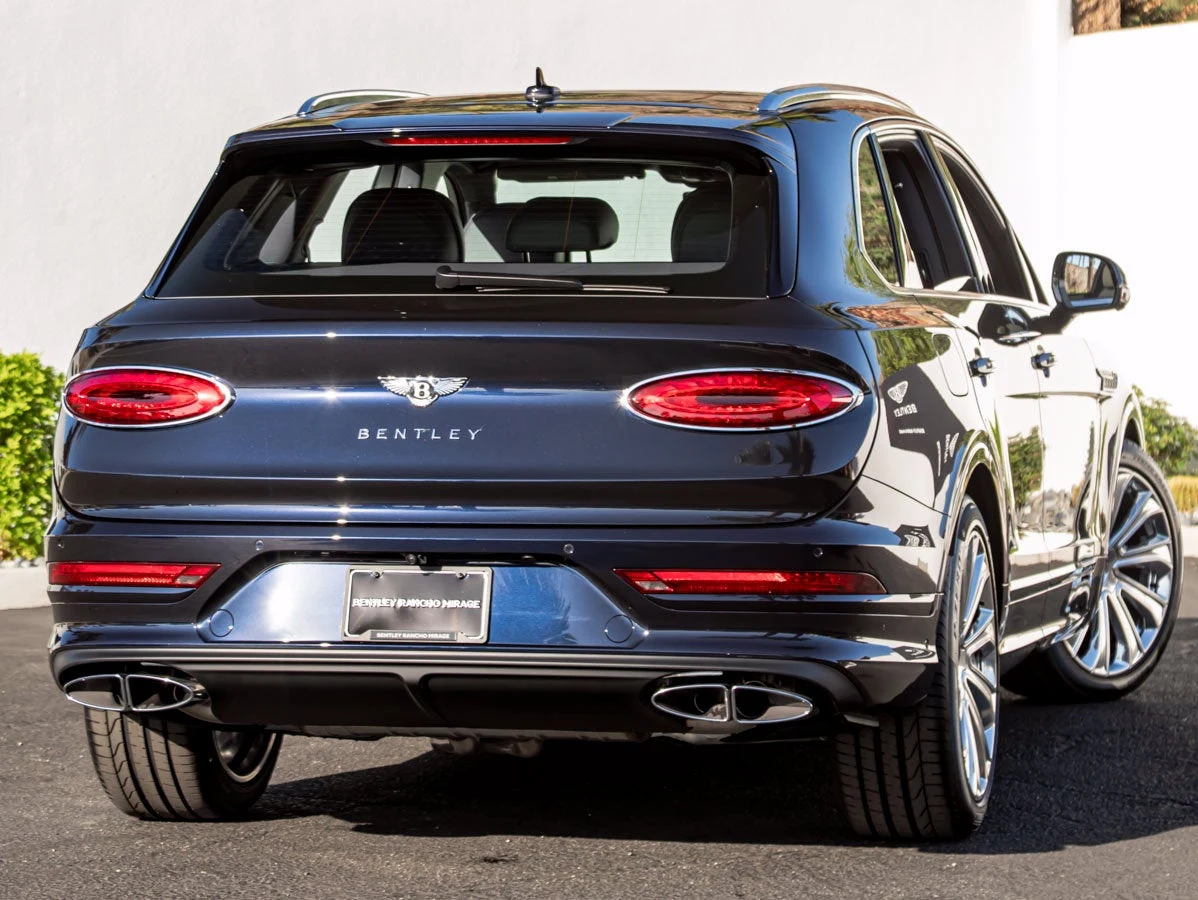 2027 Bentley Bentayga Artenara Edition V8, 9/20