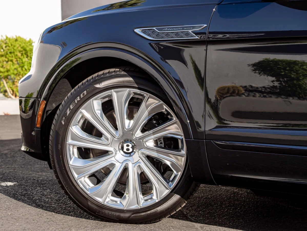 2027 Bentley Bentayga Artenara Edition V8, 14/20