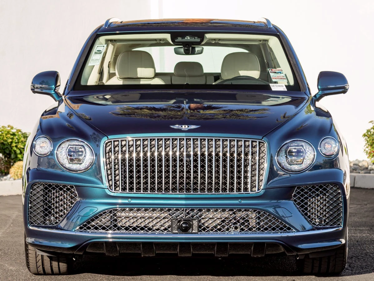 2027 Bentley Bentayga Azure V8, 7/20