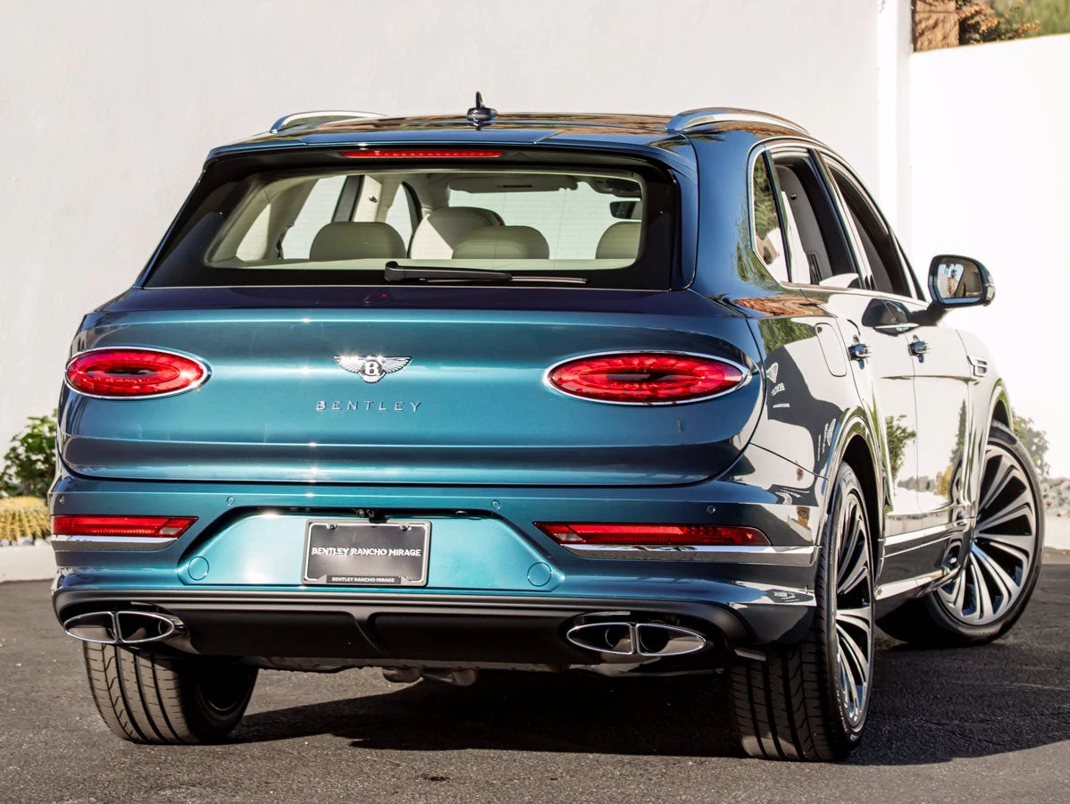 2027 Bentley Bentayga Azure V8, 9/20