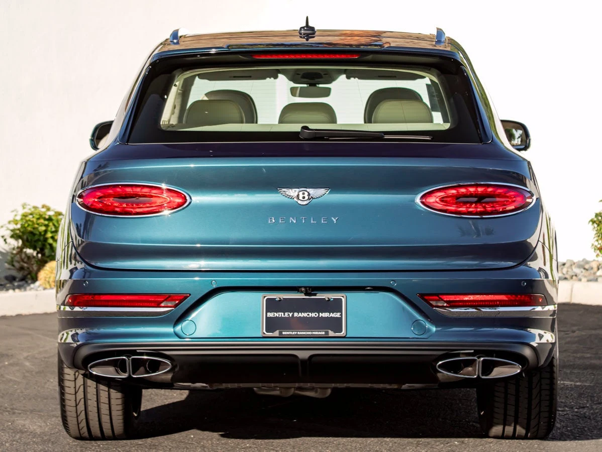 2027 Bentley Bentayga Azure V8, 11/20