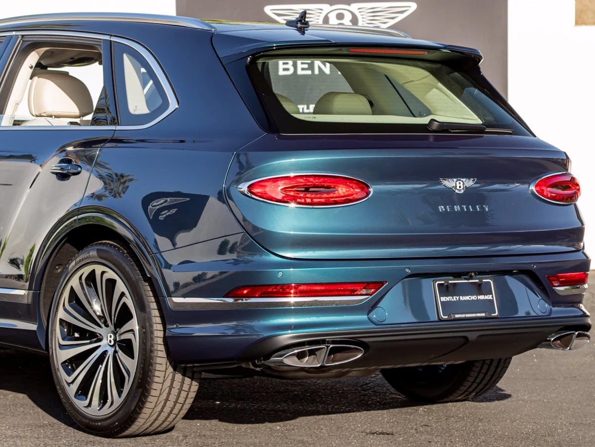 2027 Bentley Bentayga Azure V8, 12/20