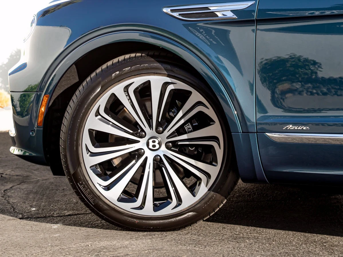 2027 Bentley Bentayga Azure V8, 14/20