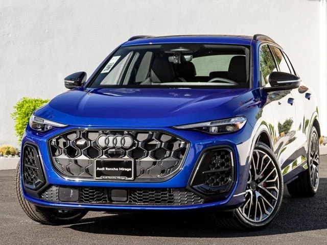 Audi SQ5 Premium Plus quattro (GU) · Ultra Blue Metallic · Indigo Auto Group