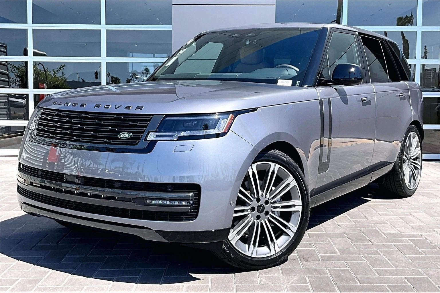 Land Rover Range Rover SE (L460) · Eiger Gray Metallic · Indigo Auto Group