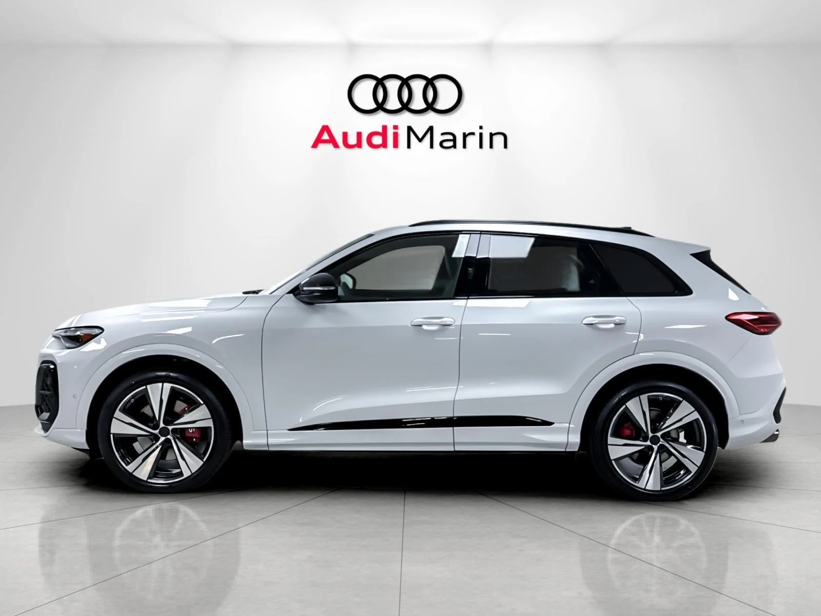 2026 Audi SQ5 Premium Plus quattro (GU), 2/20