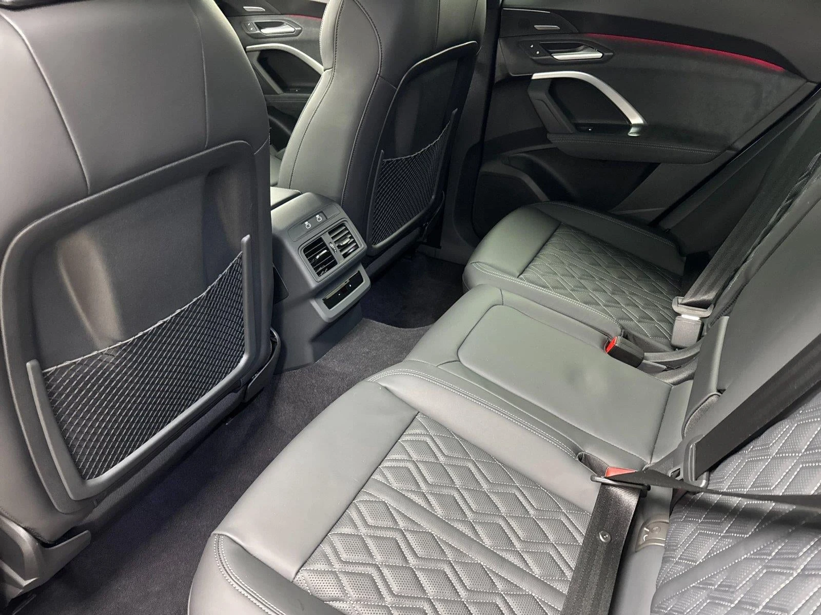 2026 Audi SQ5 Premium Plus quattro (GU), 11/20