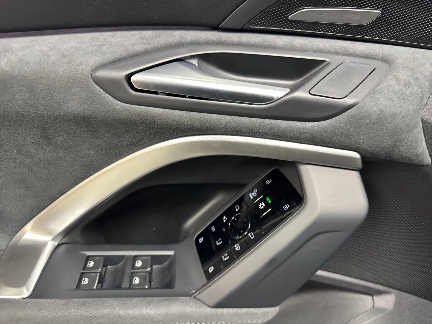 2026 Audi SQ5 Premium Plus quattro (GU), 10/20
