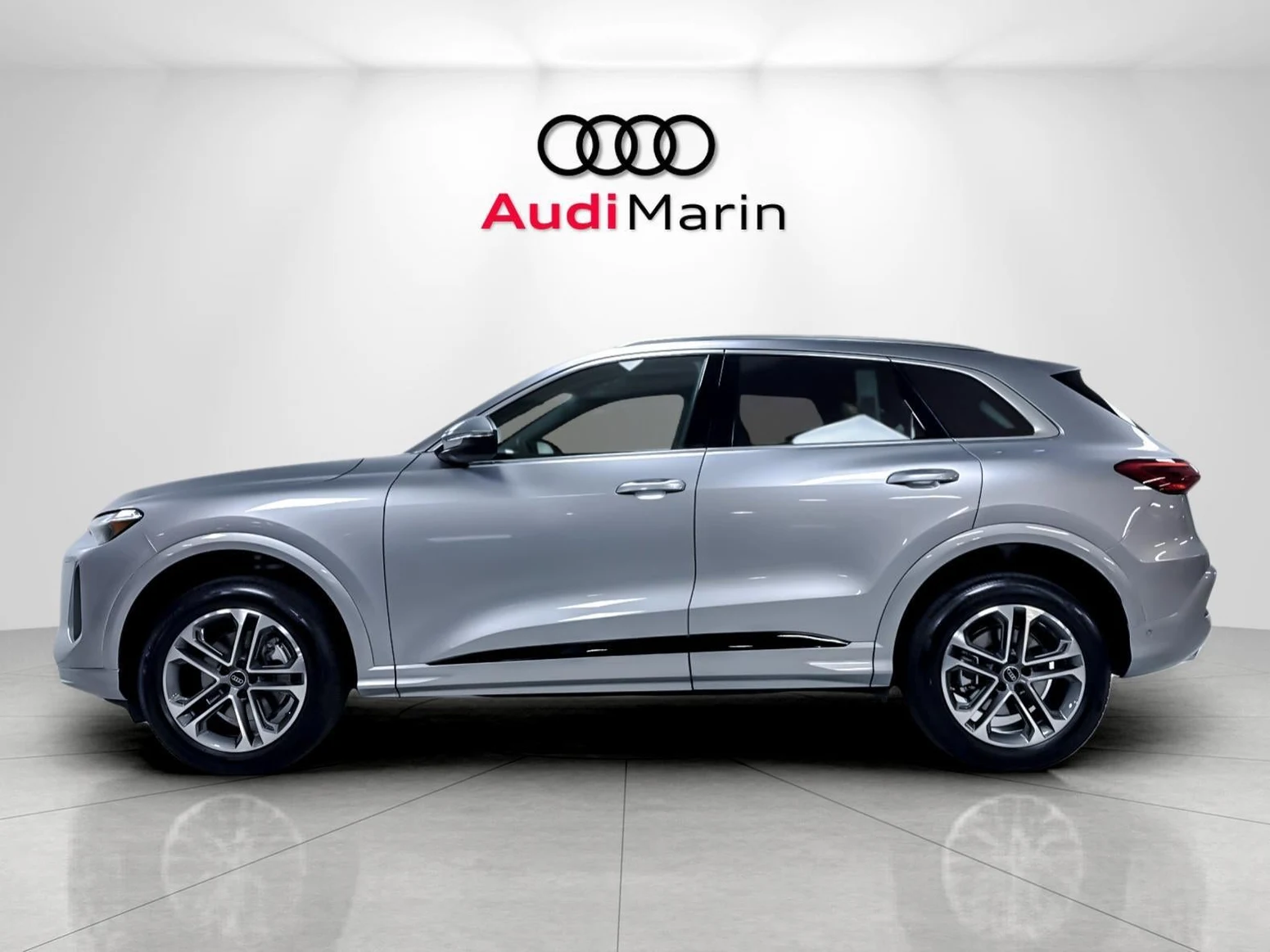 2026 Audi Q5 Premium Plus (GU), 2/20