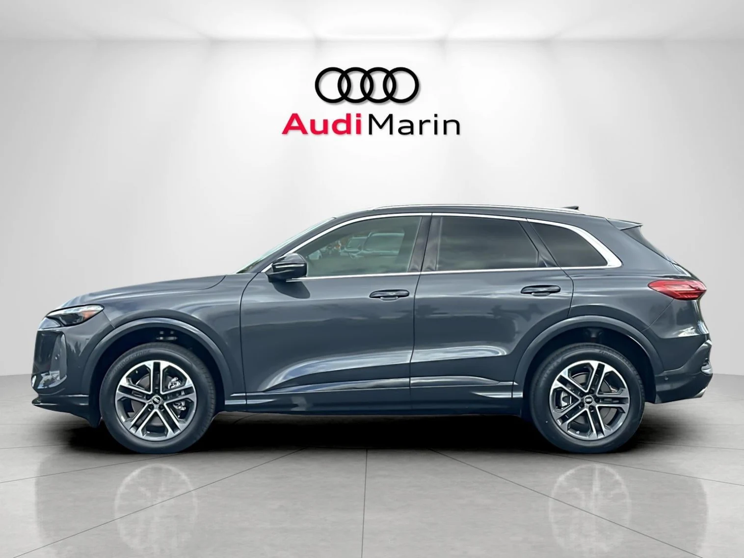 2026 Audi Q5 Premium Plus (GU), 2/20