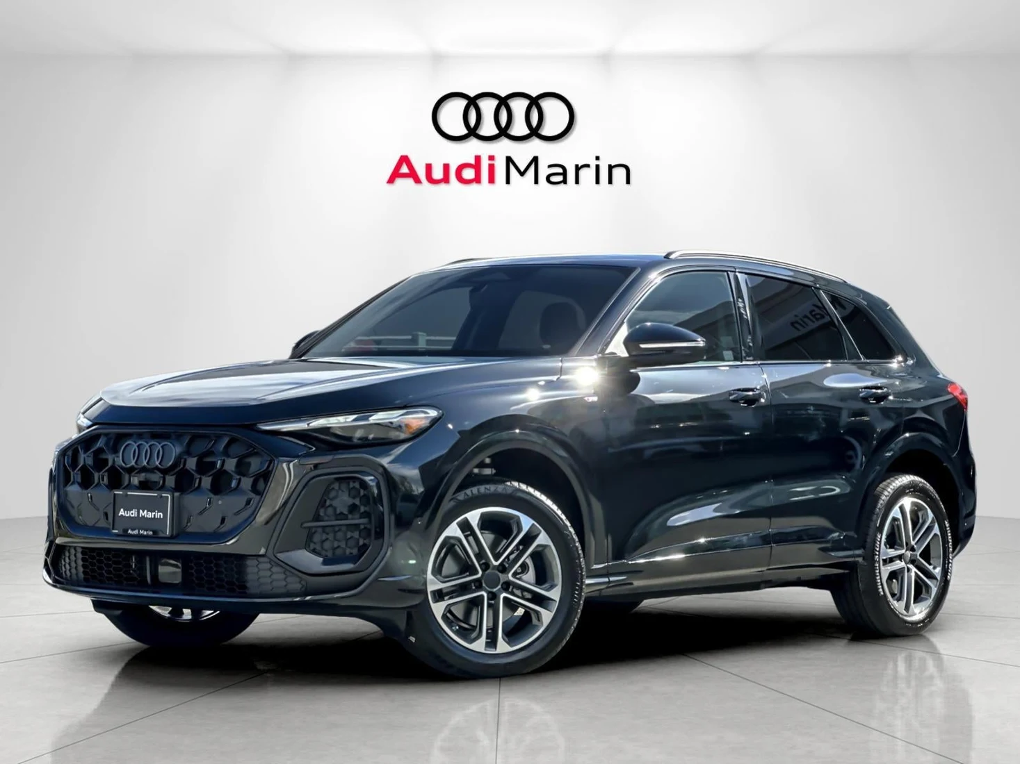 Audi Q5 Premium quattro (GU) · Mythos Black Metallic · Indigo Auto Group