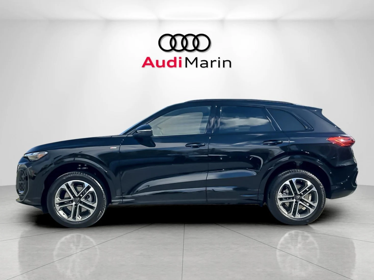 2026 Audi Q5 Premium quattro (GU), 2/20