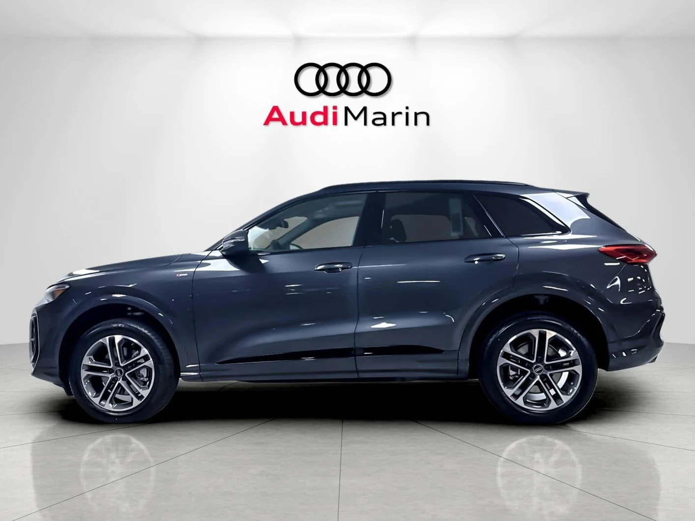 2026 Audi Q5 Premium quattro (GU), 2/20