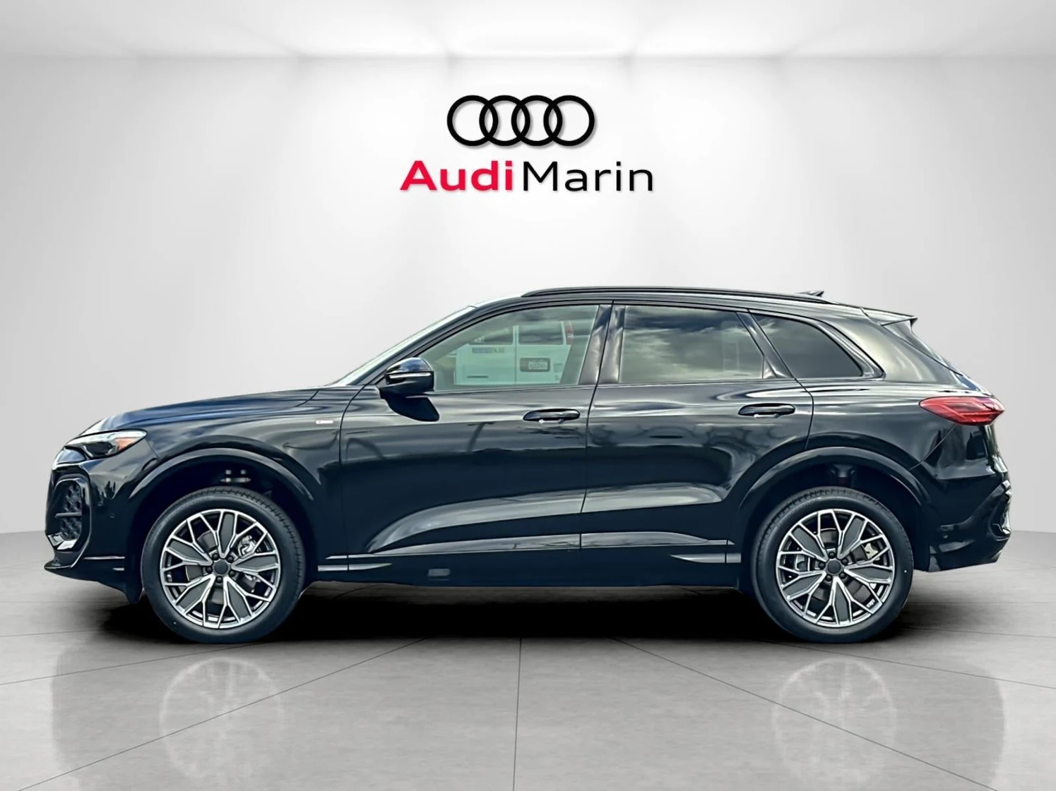2026 Audi Q5 Premium Plus (GU), 2/20