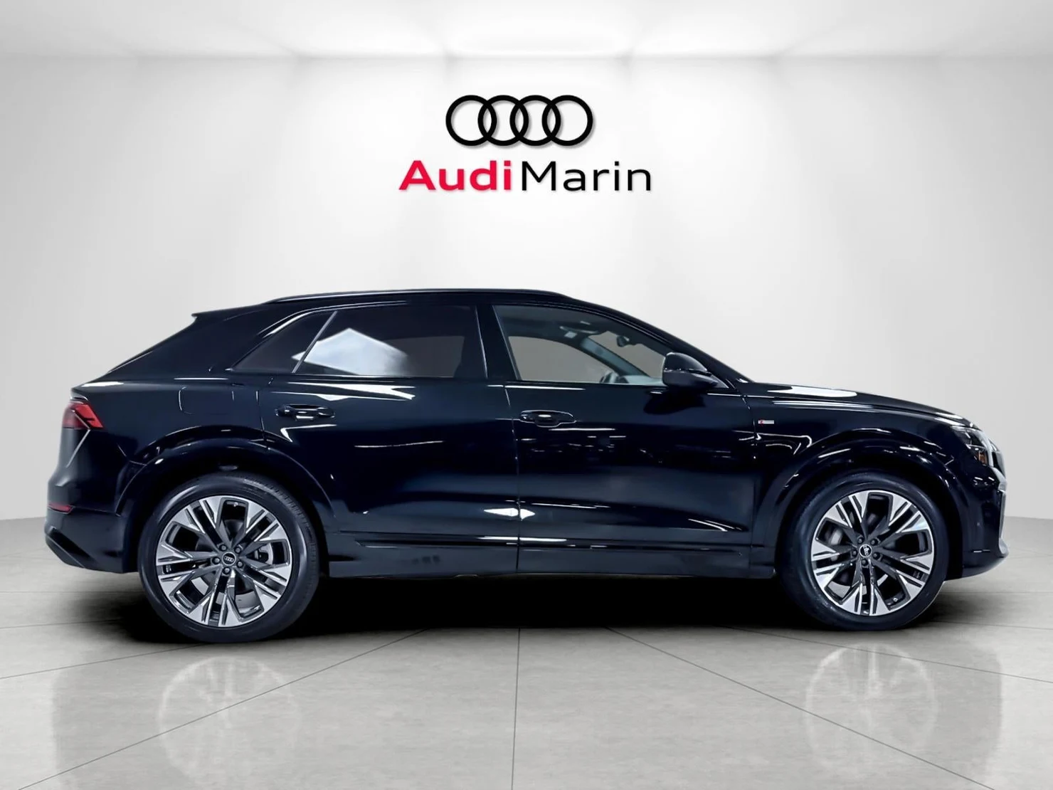 2027 Audi Q8 Premium Plus (4M), 6/20