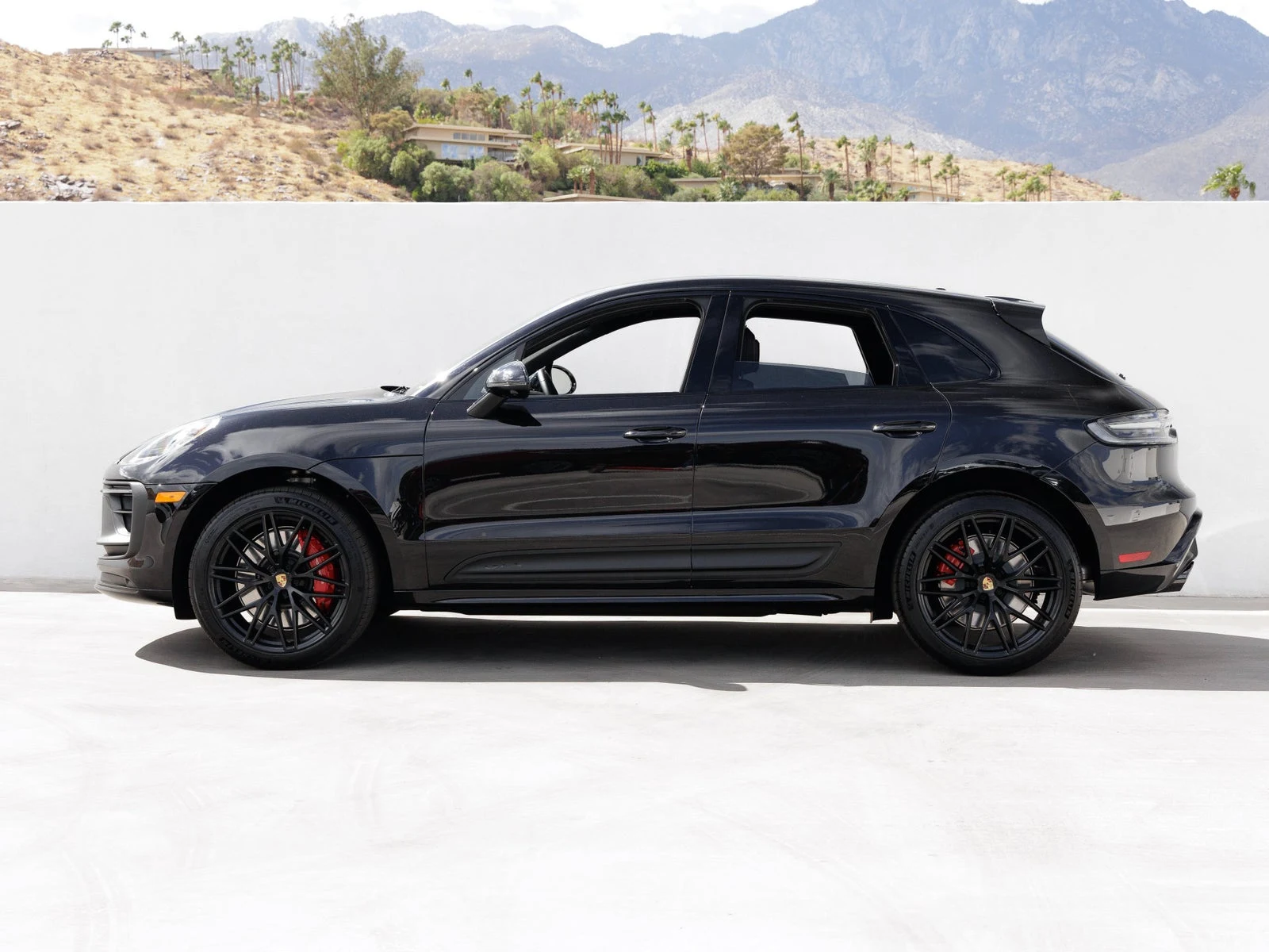 2026 Porsche Macan GTS (95B), 2/20