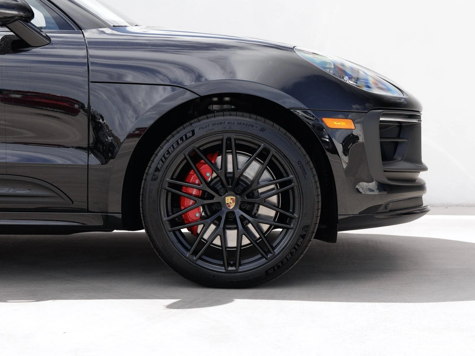 2026 Porsche Macan GTS (95B), 11/20