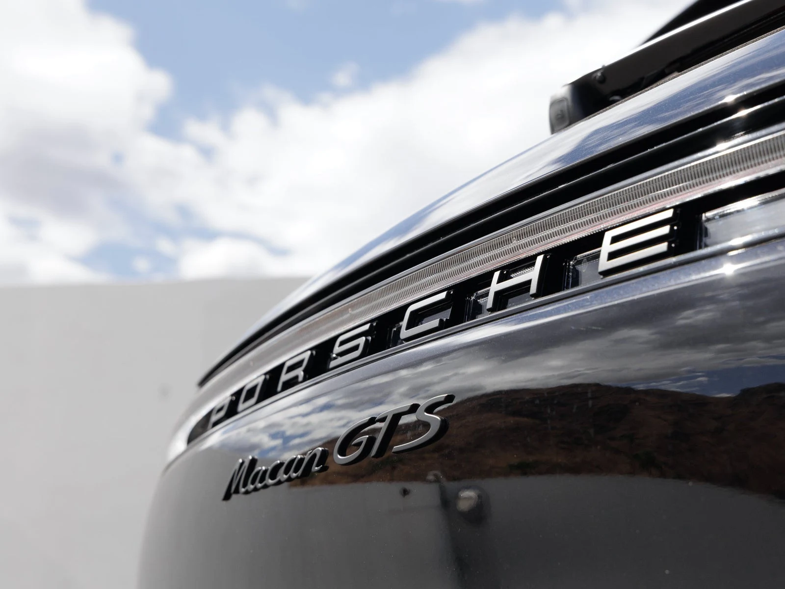 2026 Porsche Macan GTS (95B), 12/20