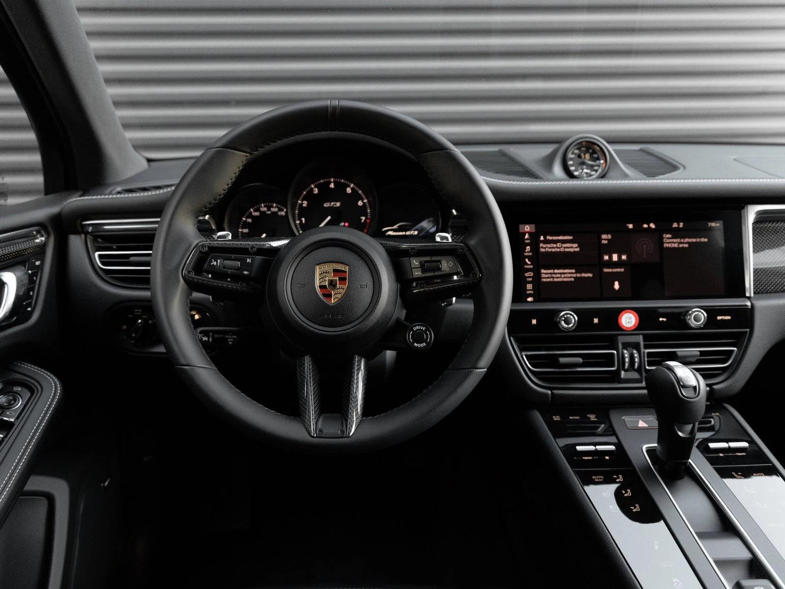 2026 Porsche Macan GTS (95B), 18/20