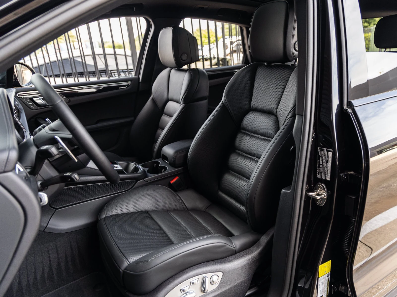 2026 Porsche Macan S (95B), 5/20