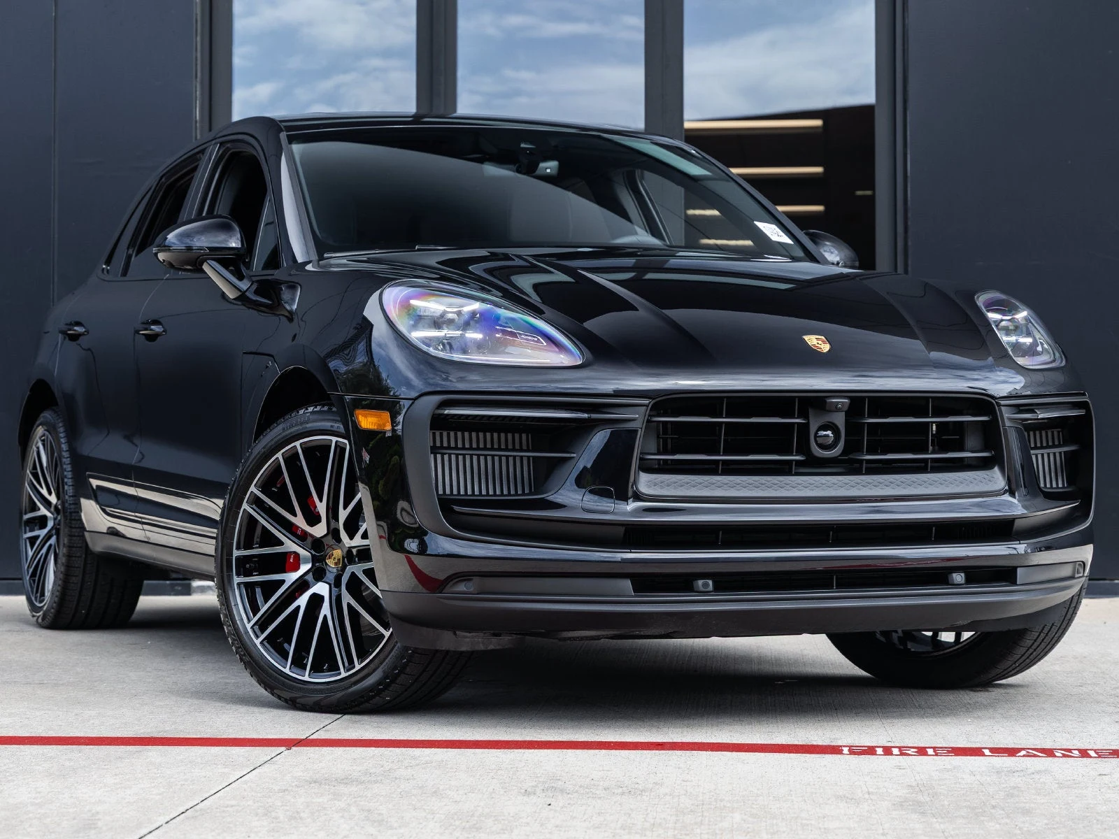 2026 Porsche Macan S (95B), 6/20