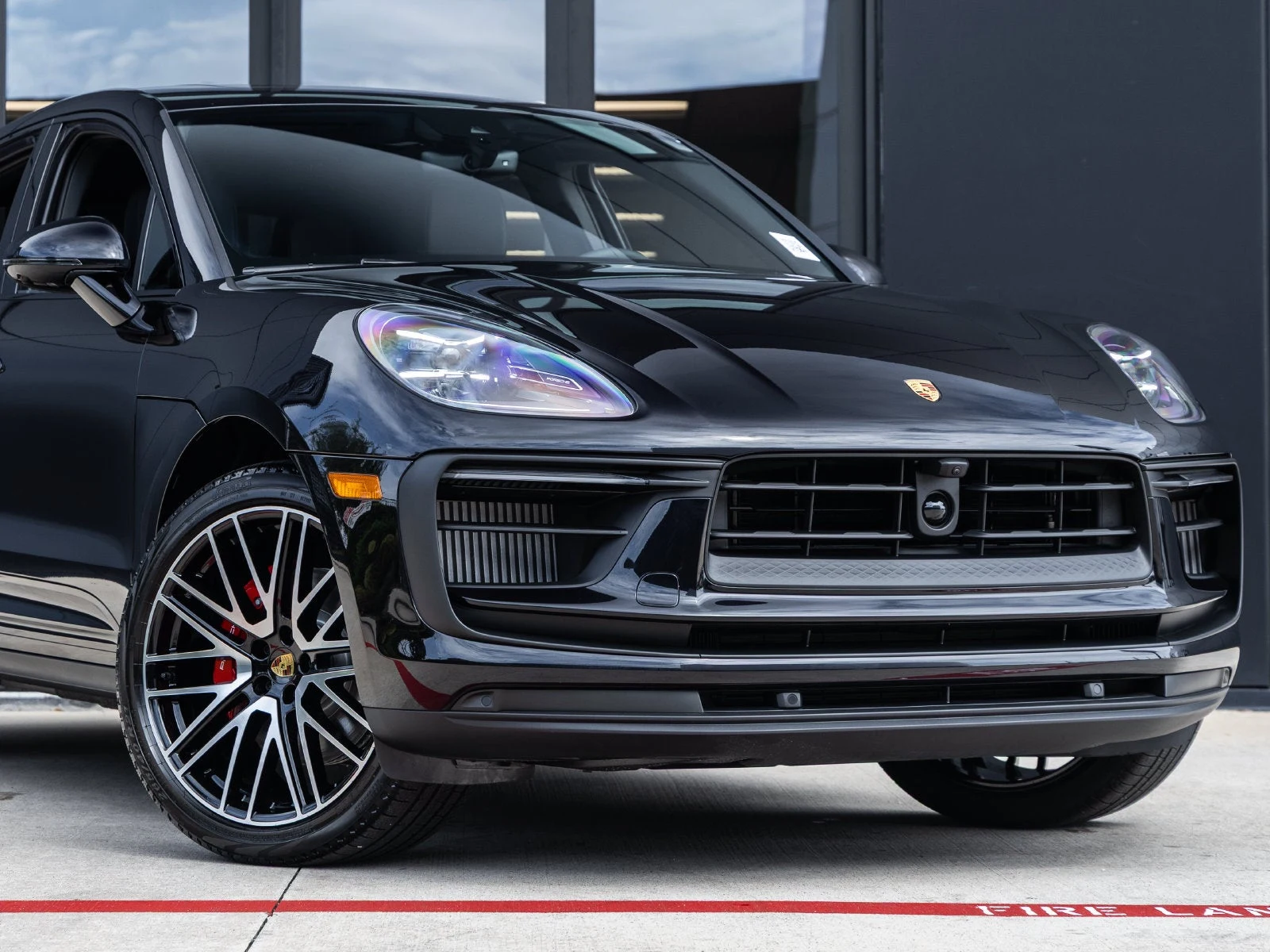 2026 Porsche Macan S (95B), 9/20
