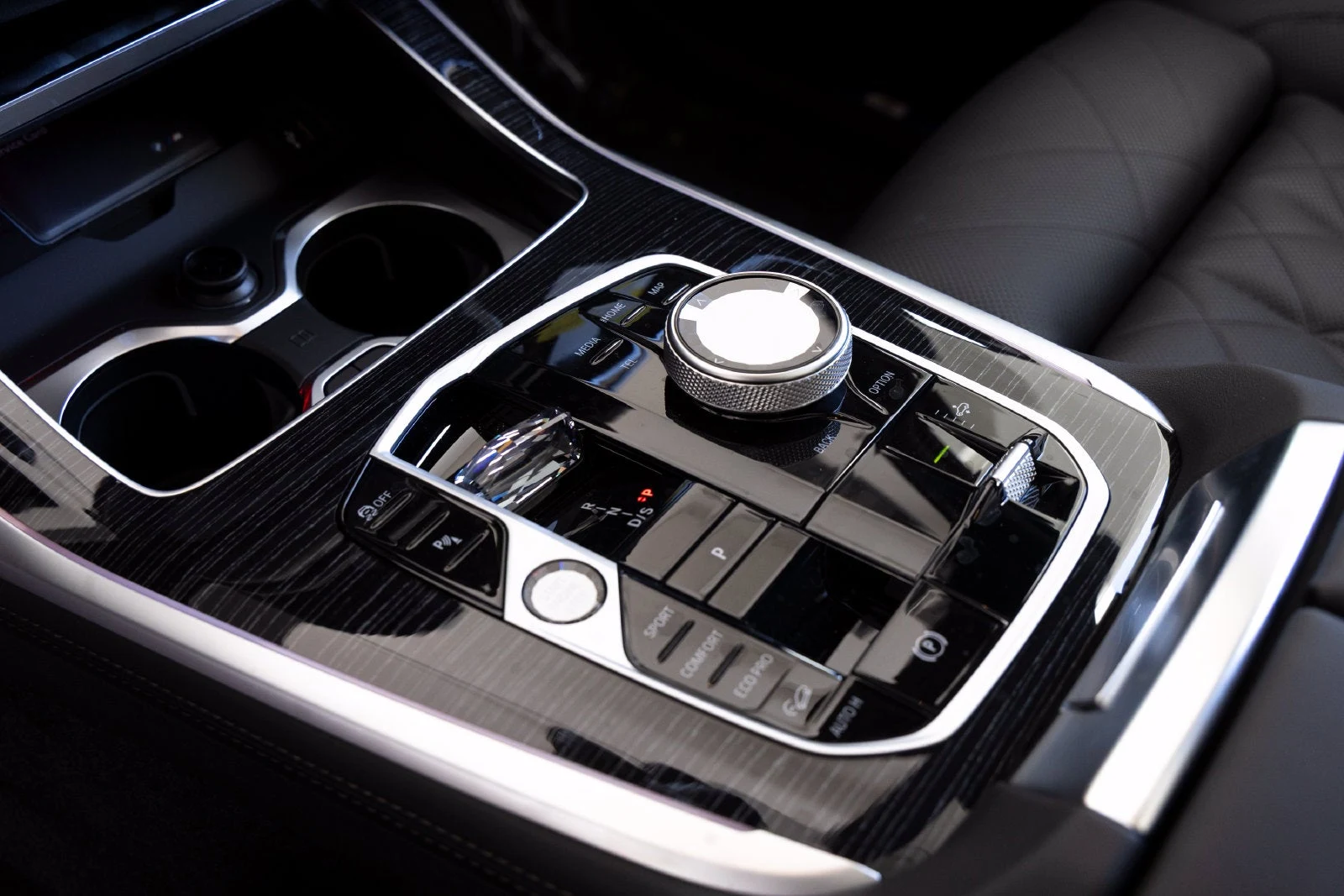 2027 BMW X7 xDrive40i (G07), 17/20