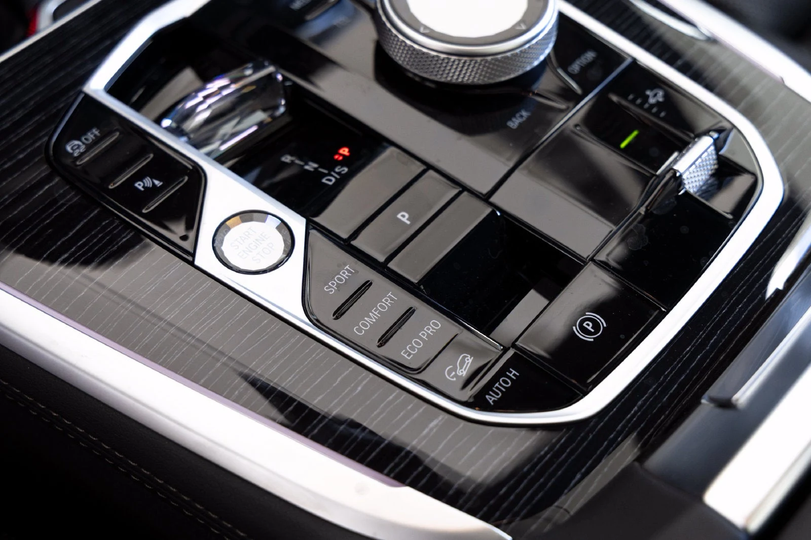 2027 BMW X7 xDrive40i (G07), 18/20