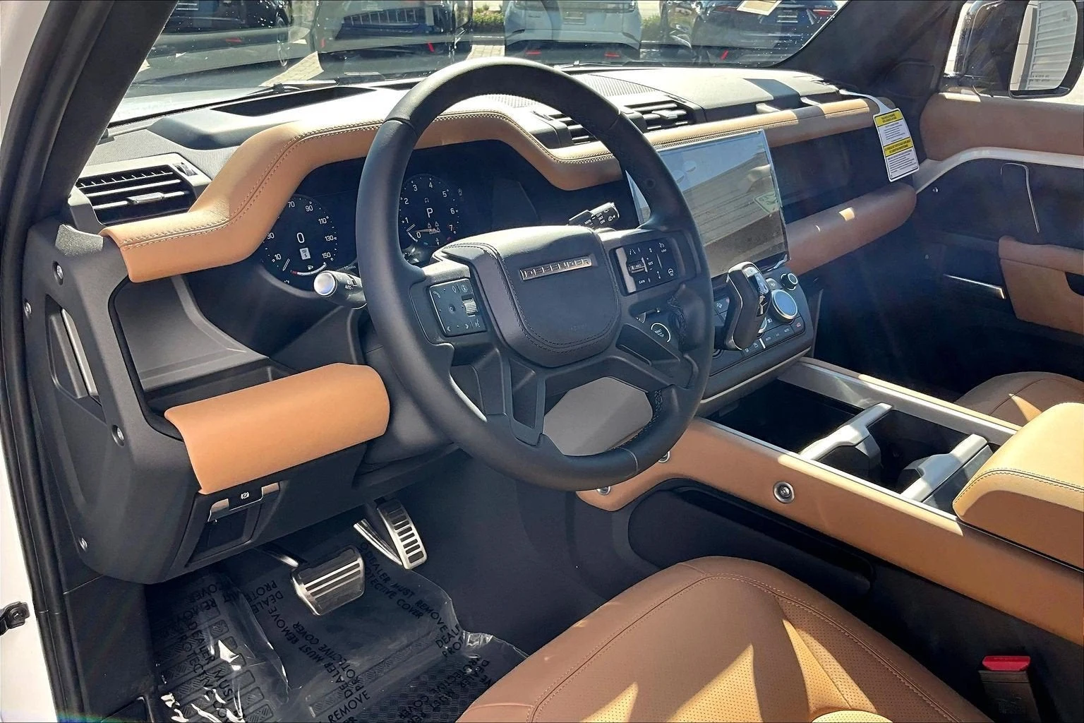2026 Land Rover Defender 130 V8 (L663), 6/15