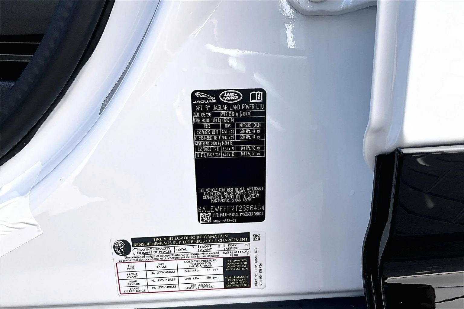2026 Land Rover Defender 130 V8 (L663), 14/15