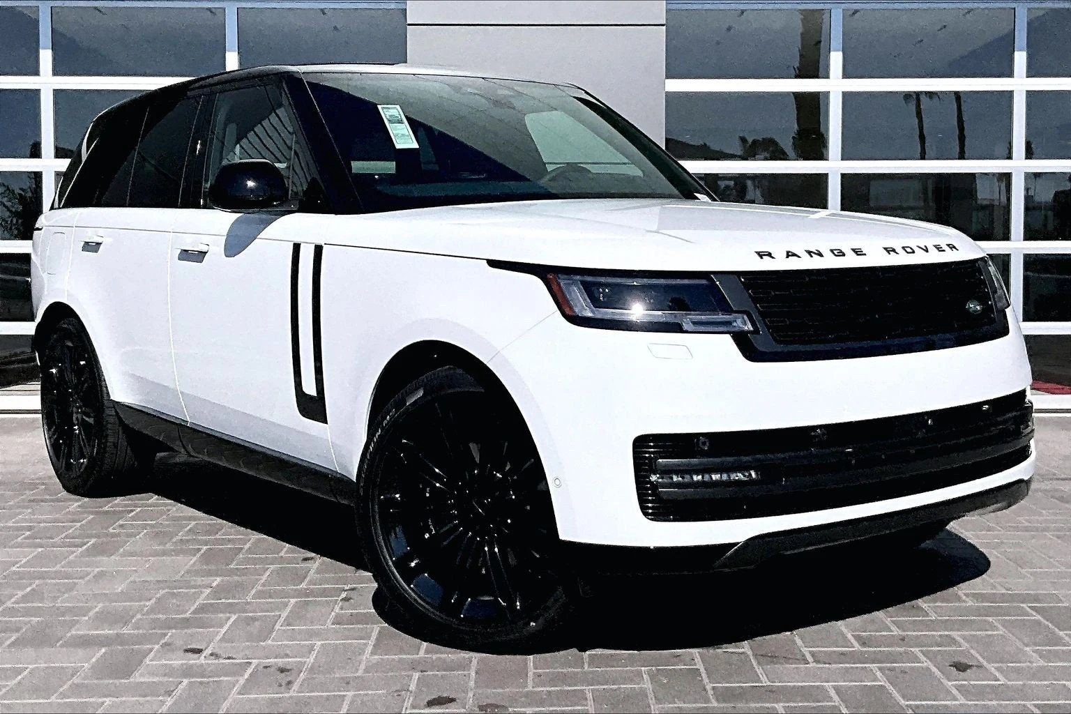 2026 Land Rover Range Rover SE (L460), 2/14