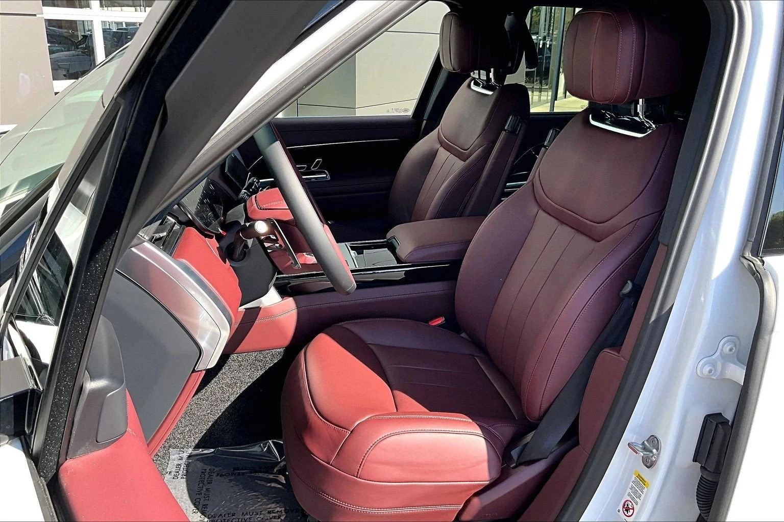 2026 Land Rover Range Rover SE (L460), 9/14