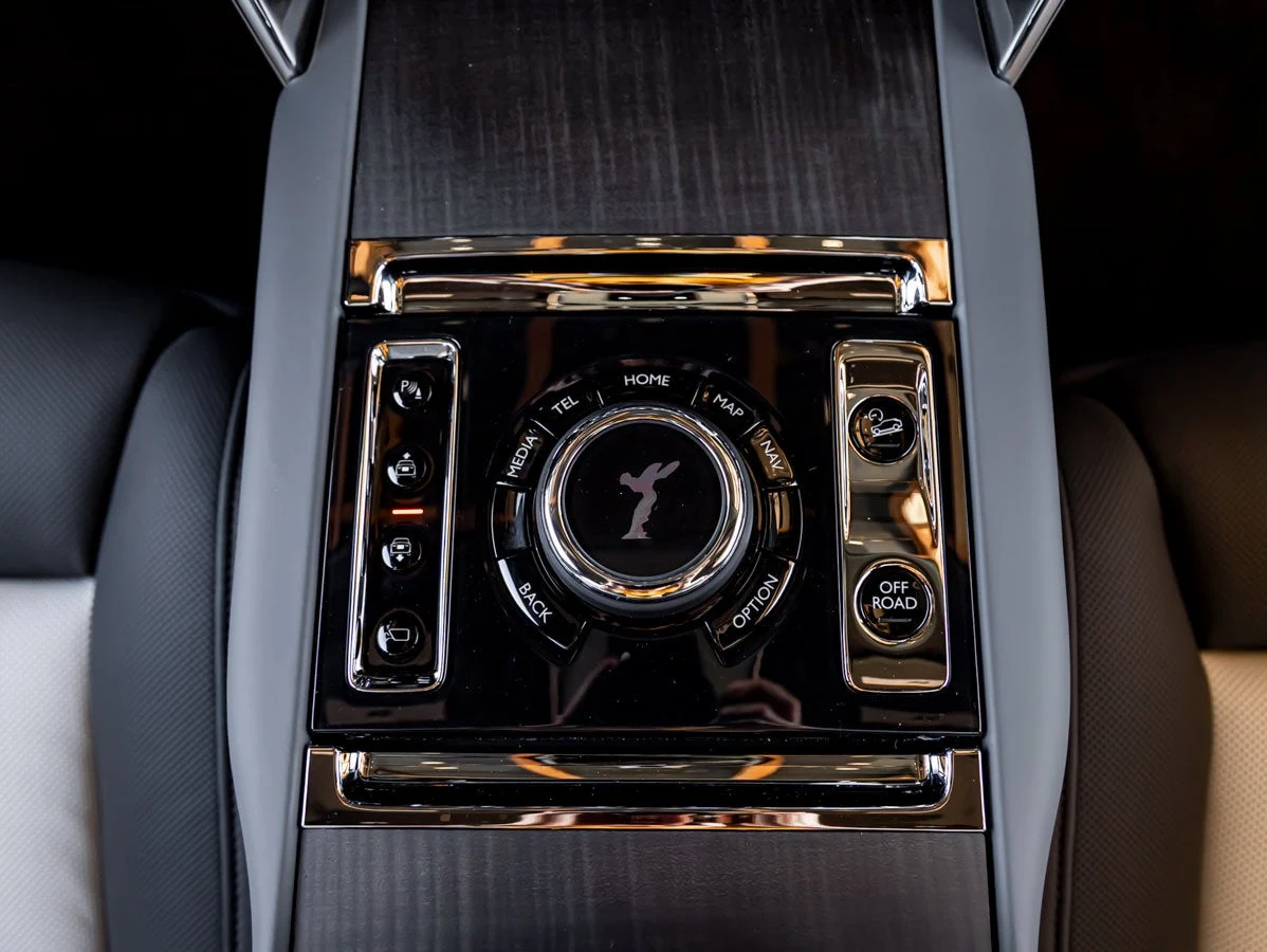 2027 Rolls-Royce Cullinan Series II, 18/20