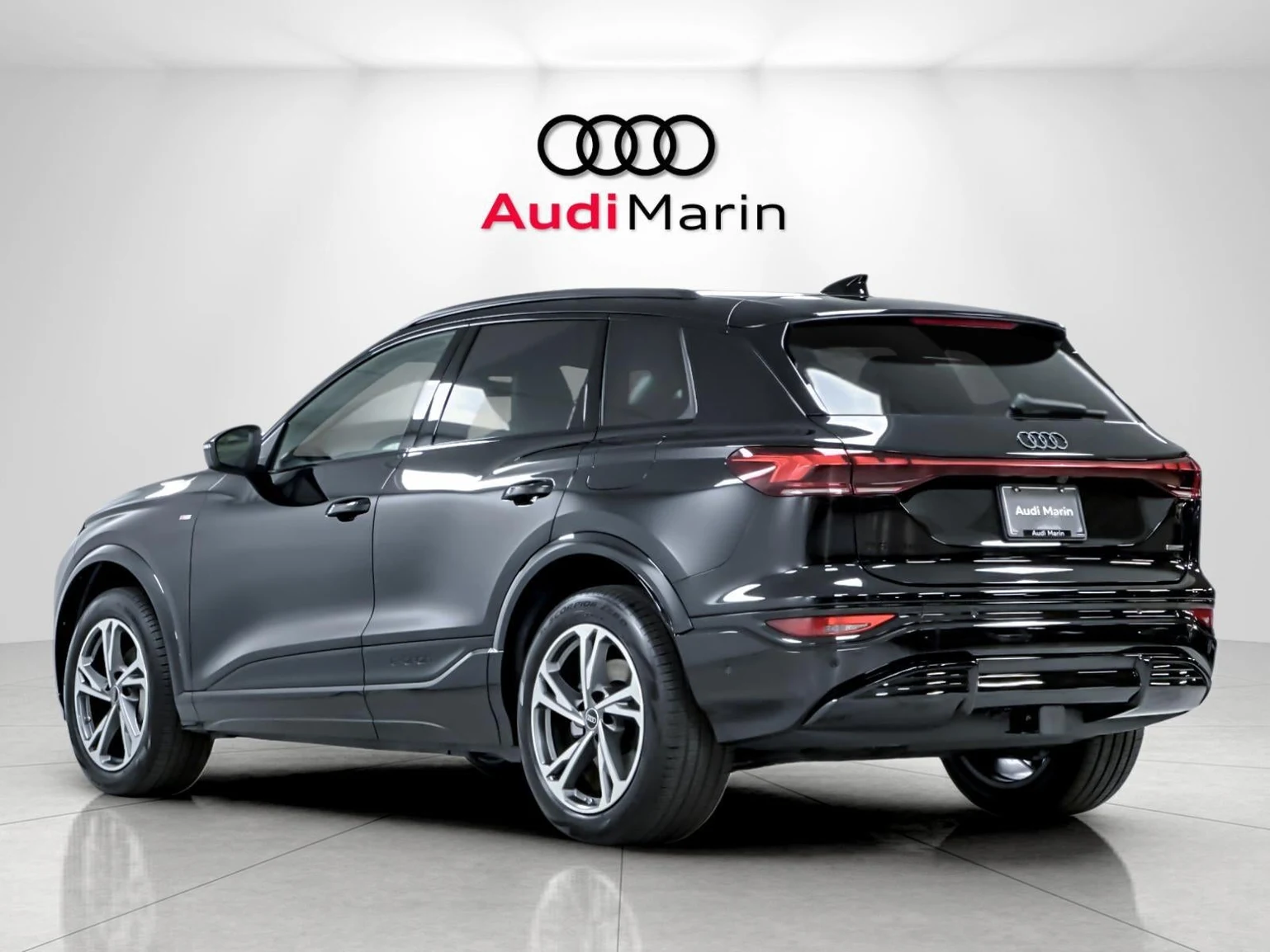 2027 Audi Q6 e-tron Premium Plus, 3/20